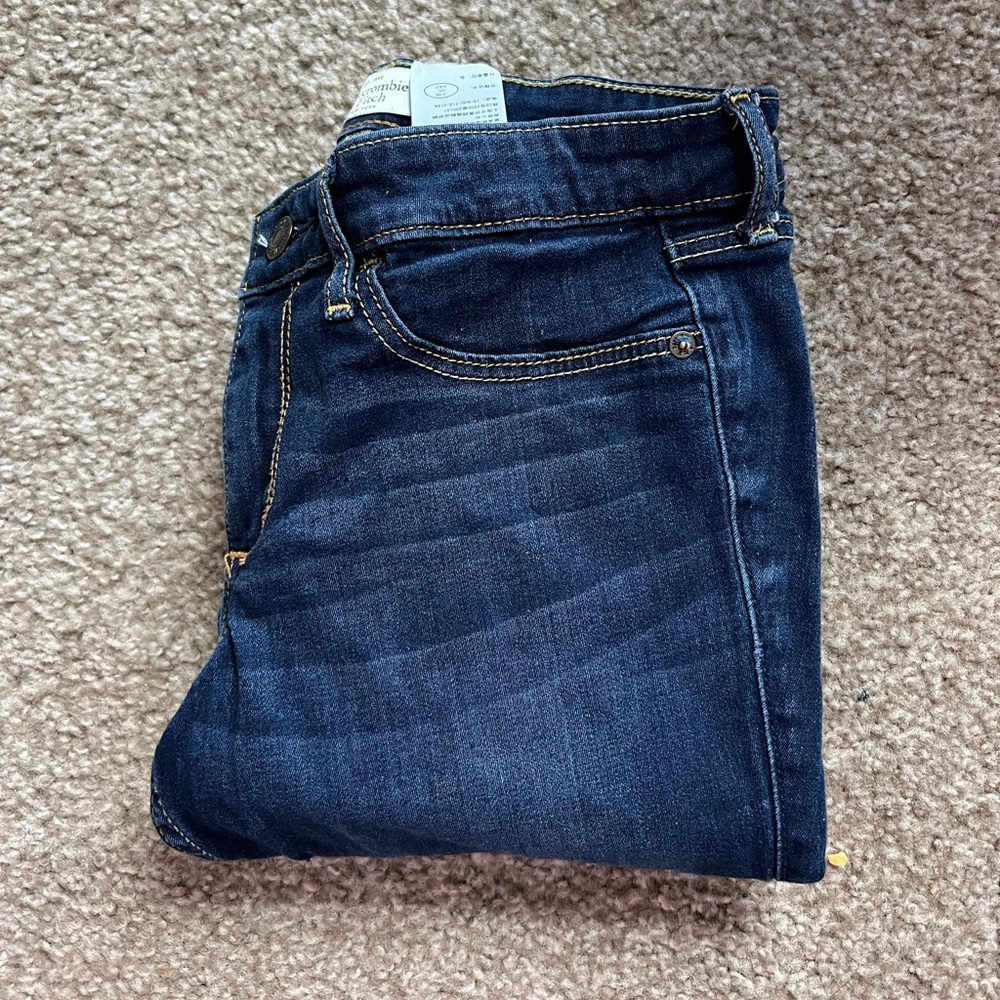 Abercrombie and Fitch Skinny Jeans ✨